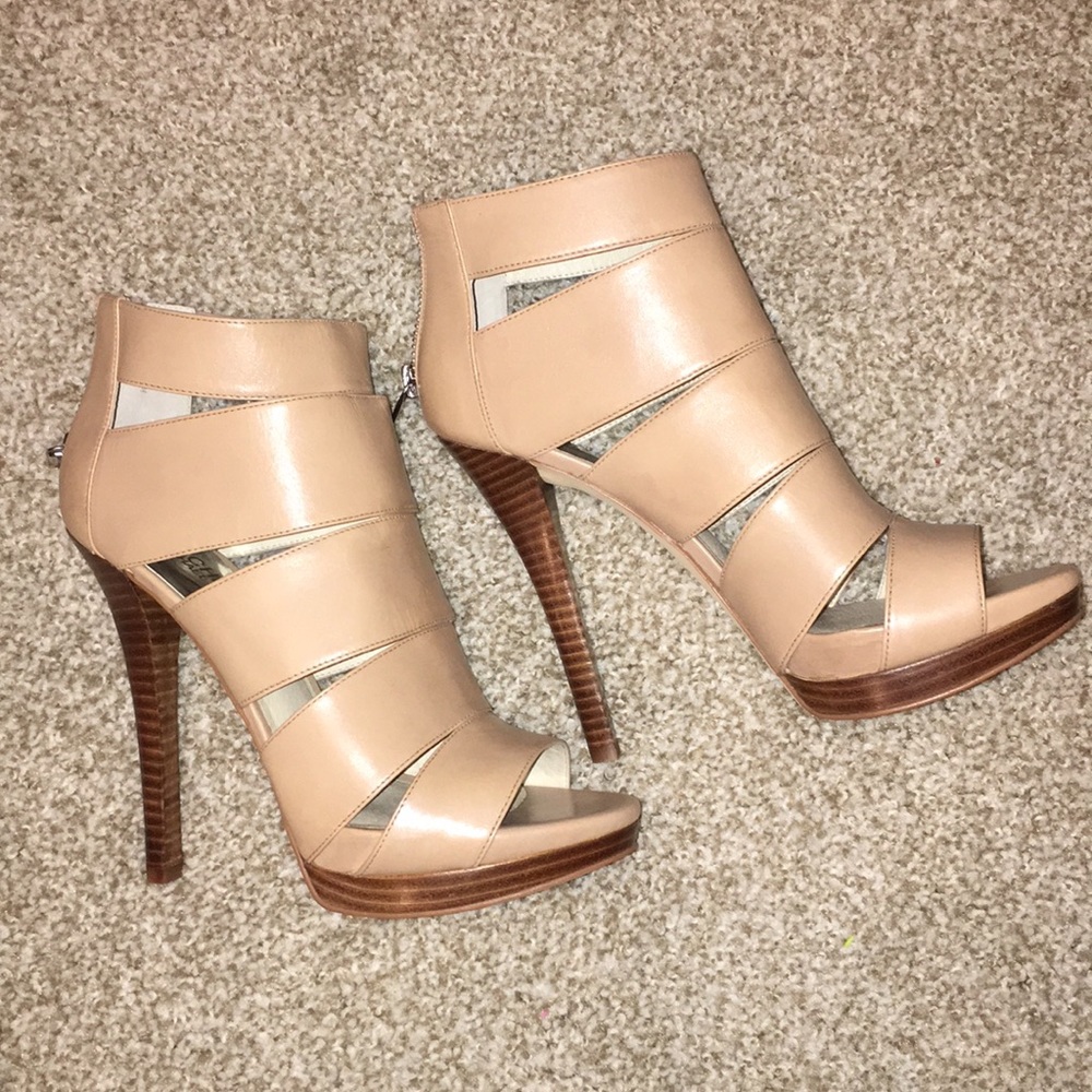 ❌SOLD❌Michael Kors Heels/Pumps